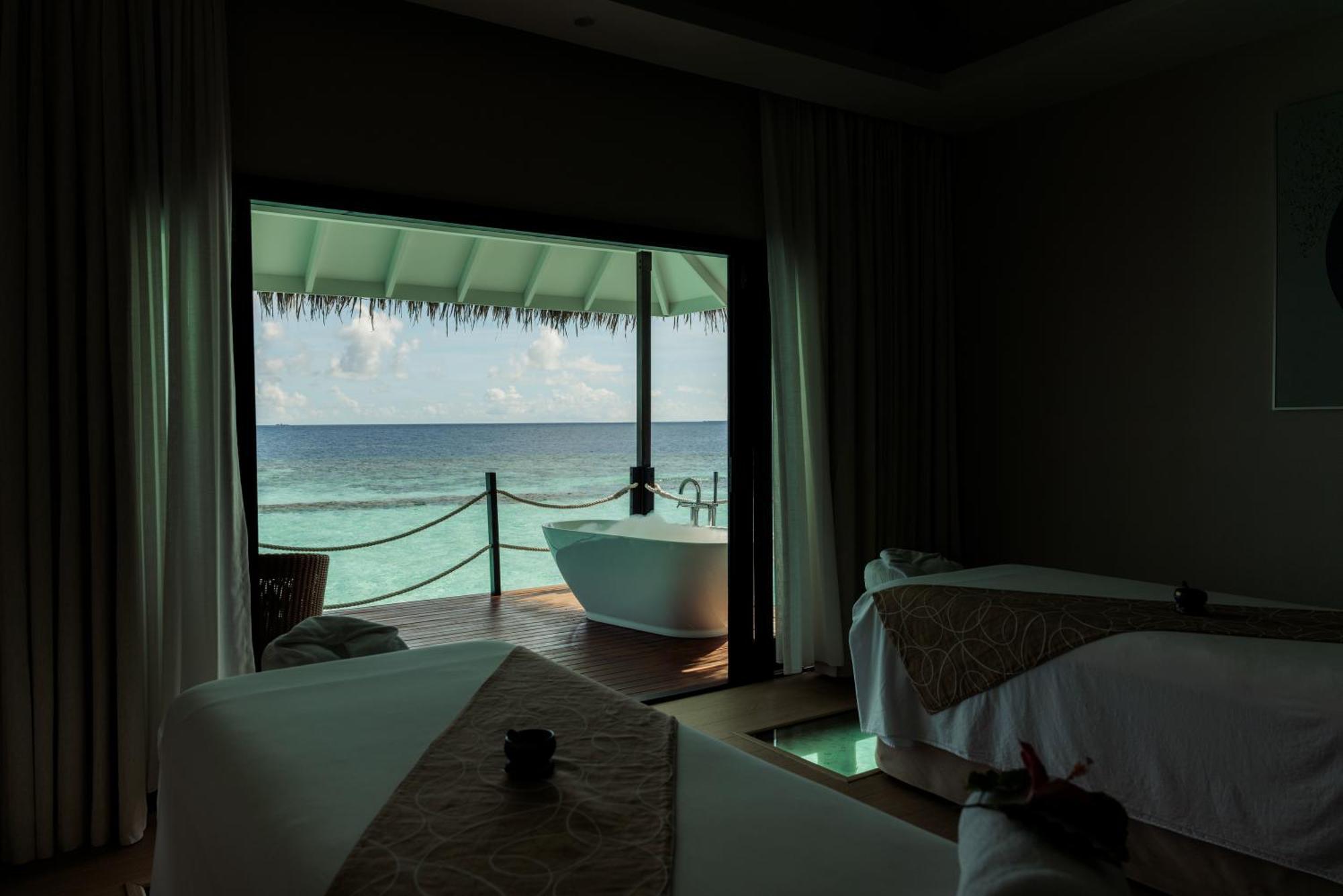 Nova Maldives Resort