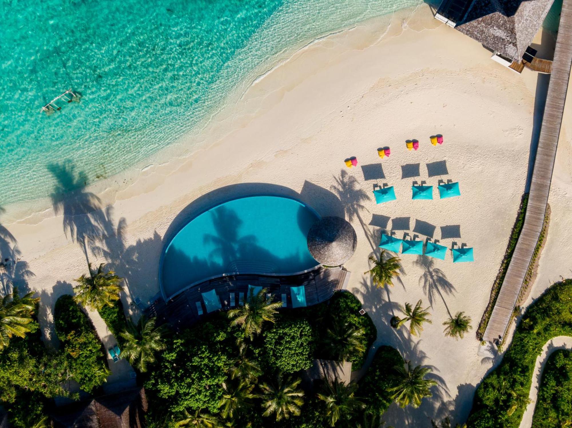 Nova Maldives Resort 5*