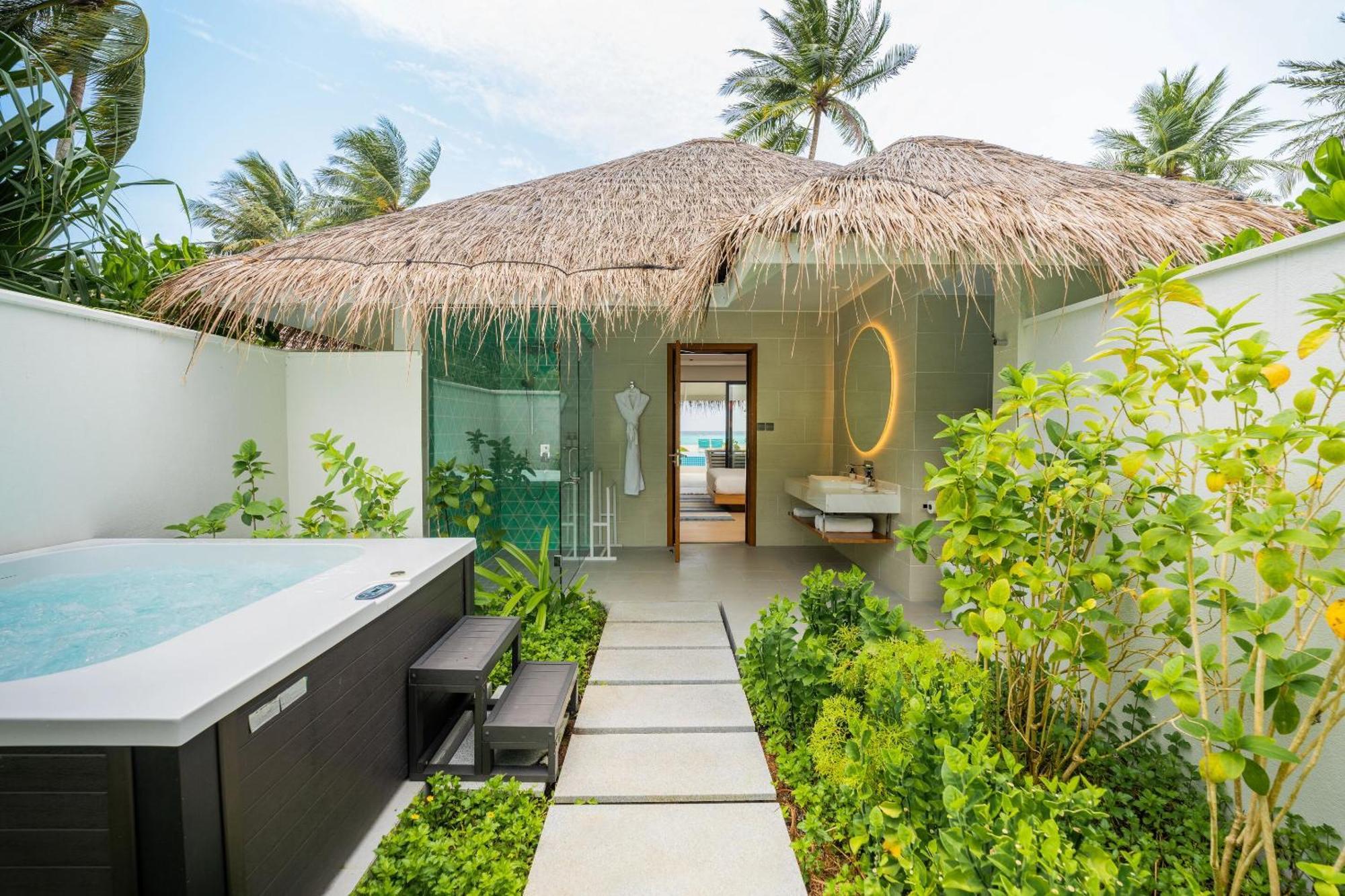 Nova Maldives Dhangethi